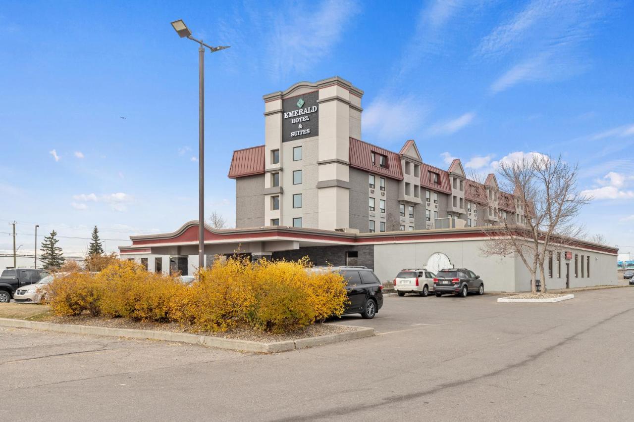 Emerald Hotel & Suites Calgary Airport ภายนอก รูปภาพ