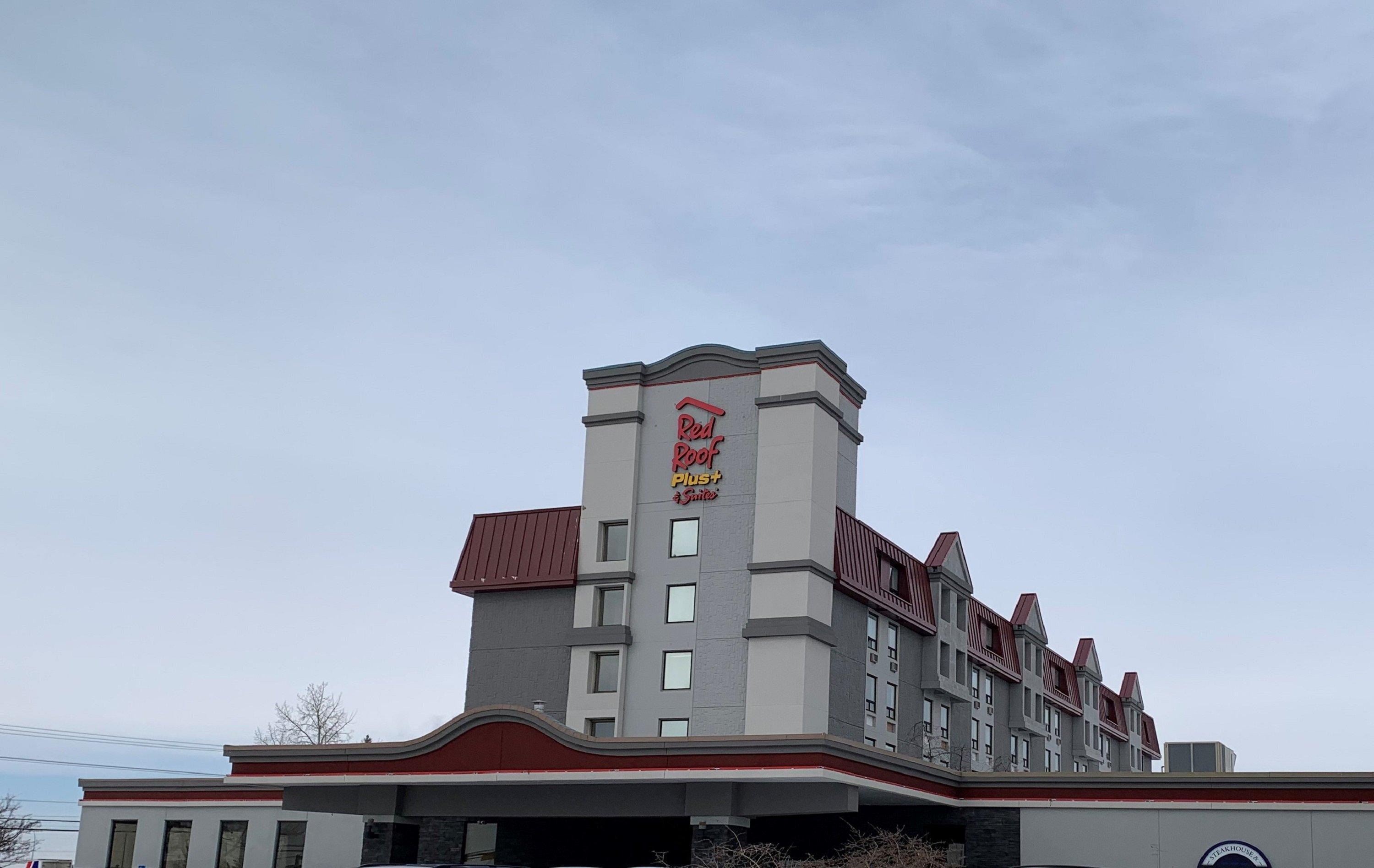 Emerald Hotel & Suites Calgary Airport ภายนอก รูปภาพ